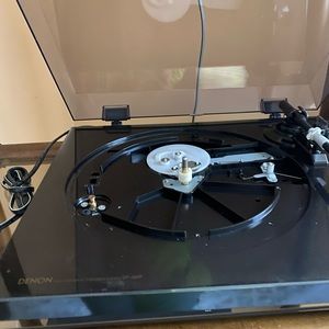 Denon Turntable
